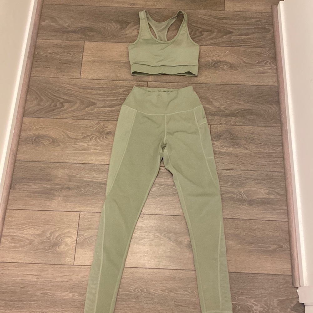 Mint green high waisted workout set